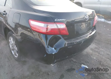 2007 Toyota Camry Le V6 z USA, uszkodzony, nr VIN JTNBK46K573005170